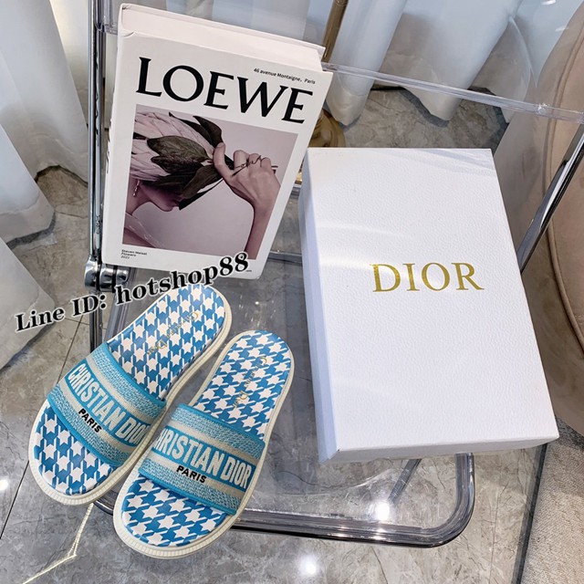 Dior迪奧新款女士一字拖 厚底電繡拖鞋 “CHRISTIAN DIOR”標誌刺繡 dx2299